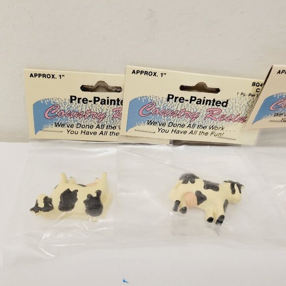 4 Vtg Mini Country Resin Wangs Int. Pre-Painted Farm Animals Pigs Cows Dollhouse - Picture 2 of 6